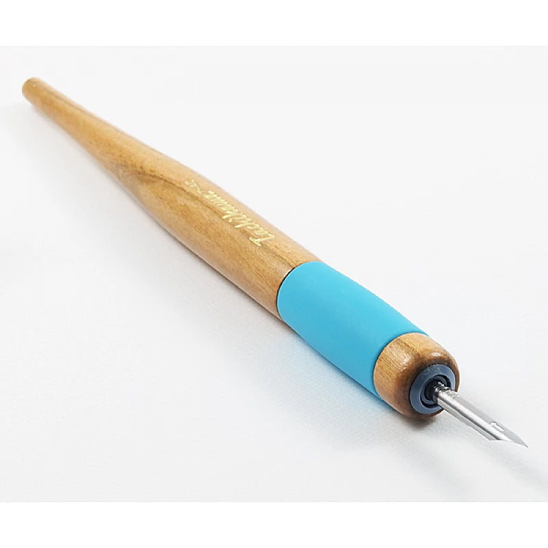 Tachikawa - houten penhouder Blauw